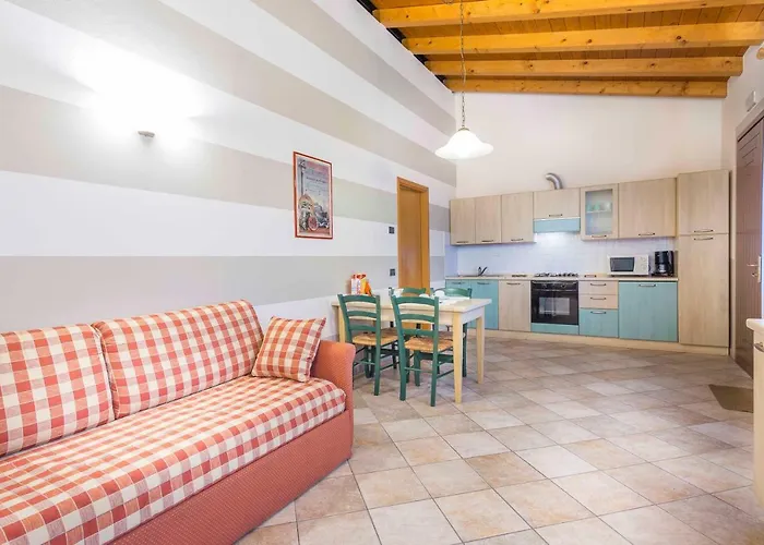 Tenuta Regina - Glamping Luxury And Εξοχικό σπίτι