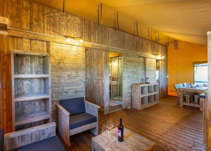 Tenuta Regina - Glamping Luxury And Εξοχικό σπίτι *